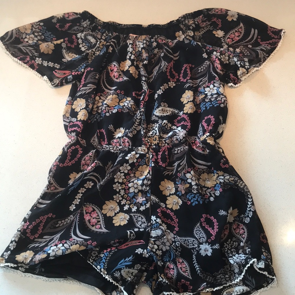 Girls black and flower pattern romper